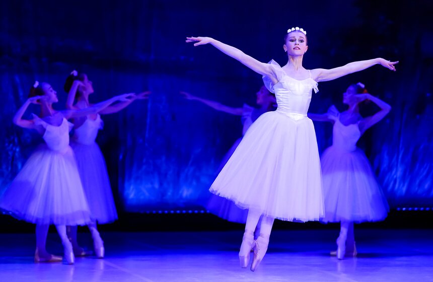 Концерт "Путь к звезде" в честь 135-летия балерины Анны Павловой 5 фото