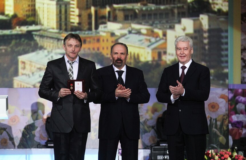 Мэр наградил столичных работников ЖКХ 8 фото