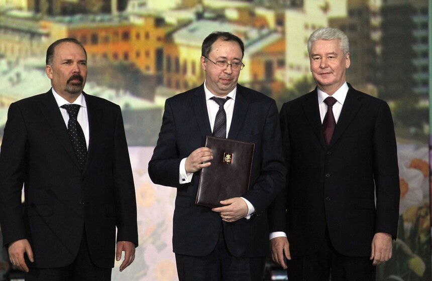 Мэр наградил столичных работников ЖКХ 15 фото