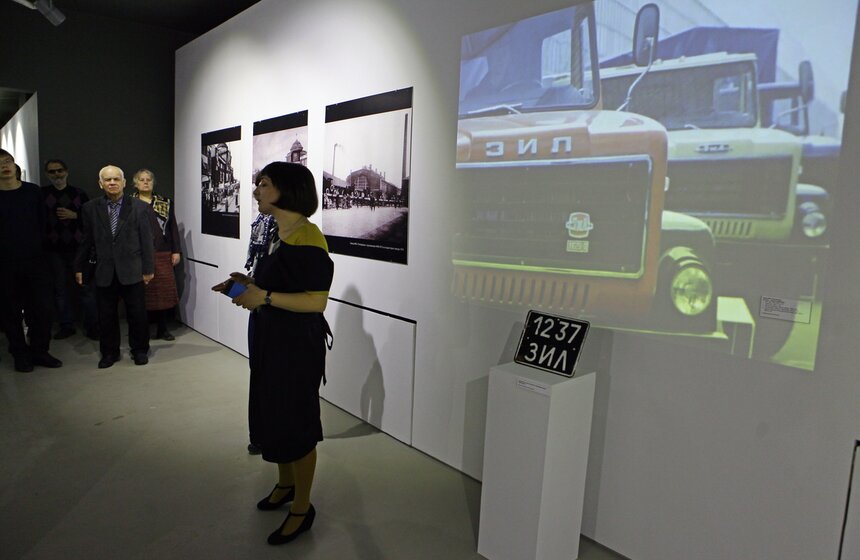 Выставка "АМО-ЗИЛ / Уралмаш. Личное" в галерее "На Шаболовке" 22 фото