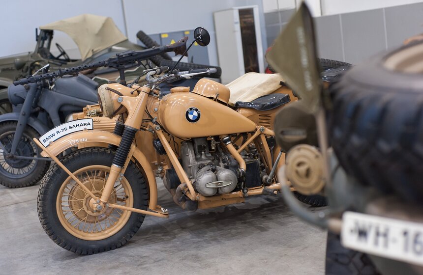 В Москве прошла выставка военной техники "Моторы войны" 23 фото