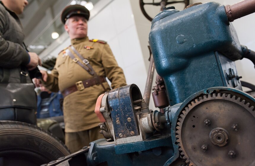 В Москве прошла выставка военной техники "Моторы войны" 10 фото