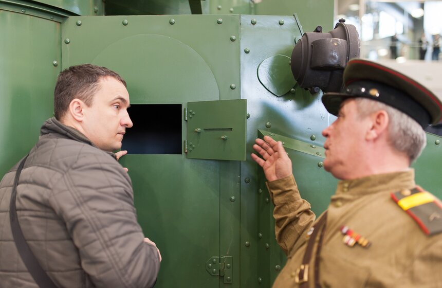 В Москве прошла выставка военной техники "Моторы войны" 9 фото