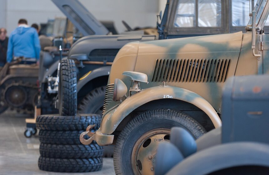 В Москве прошла выставка военной техники "Моторы войны" 21 фото