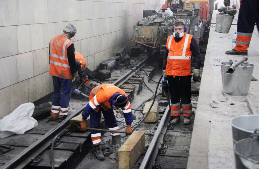 Три станции метро закрыли на ремонт на сутки 4 фото