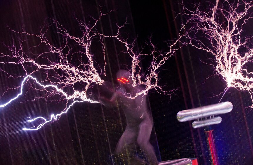 Открытие научно-развлекательного центра Tesla-Hall 16 фото