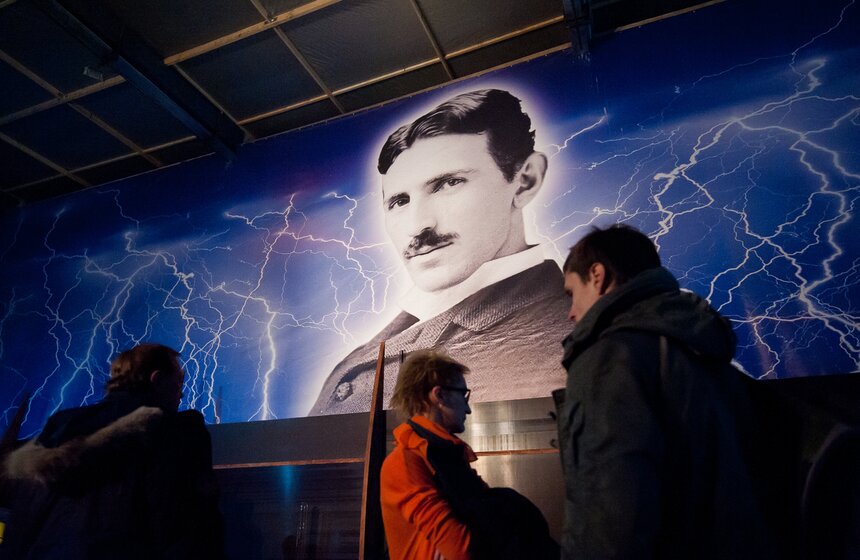 Открытие научно-развлекательного центра Tesla-Hall 1 фото