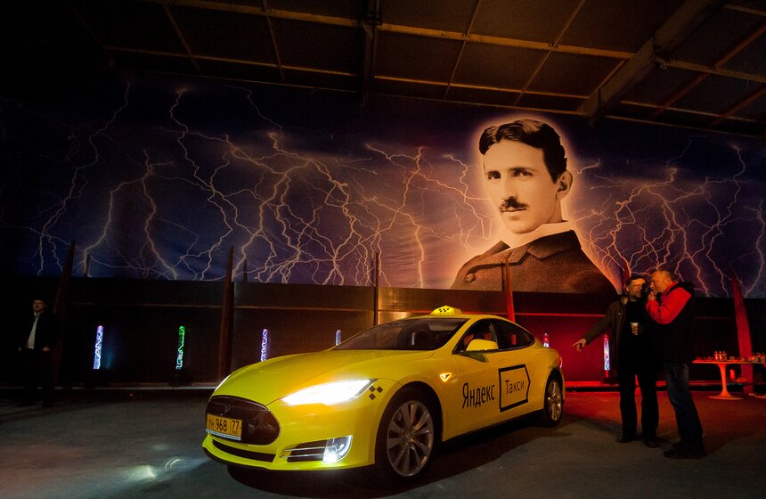 Открытие научно-развлекательного центра Tesla-Hall 8 фото