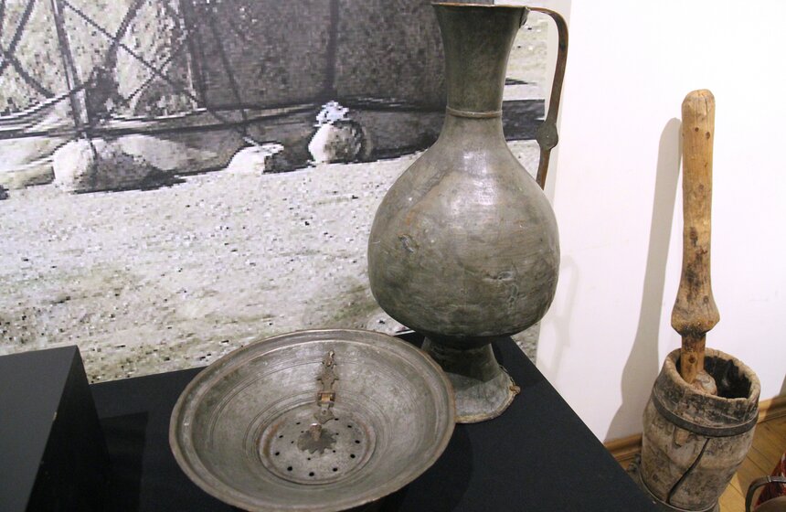 ФТС передала музею Востока задержанные на таможне предметы 15 фото