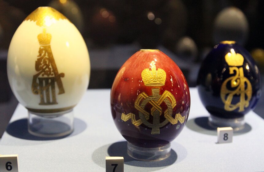 Выставка фарфоровых пасхальных яиц в Коломенском 2 фото