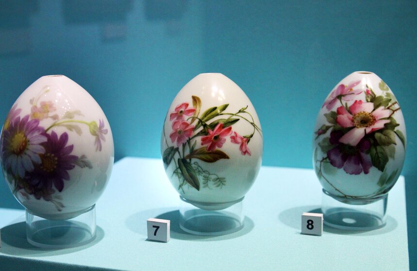 Выставка фарфоровых пасхальных яиц в Коломенском 16 фото