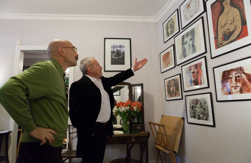 В галерее "Роза Азора" открылась выставка работ Макаревича 5 фото