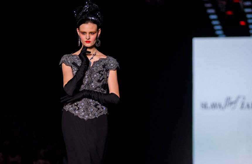 Показ Вячеслава Зайцева открыл Mercedes-Benz Fashion Week Russia 16 фото