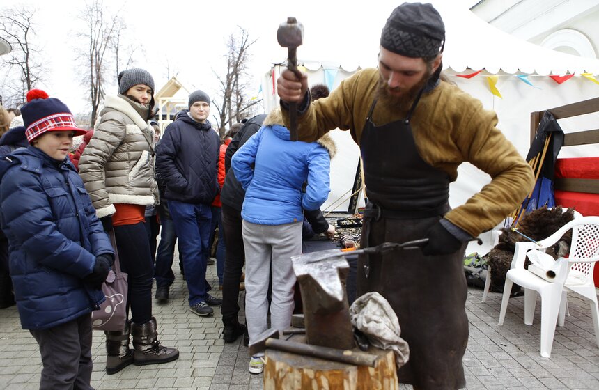 В "Эрмитаже" попытались приготовить самый большой в мире блин 24 фото