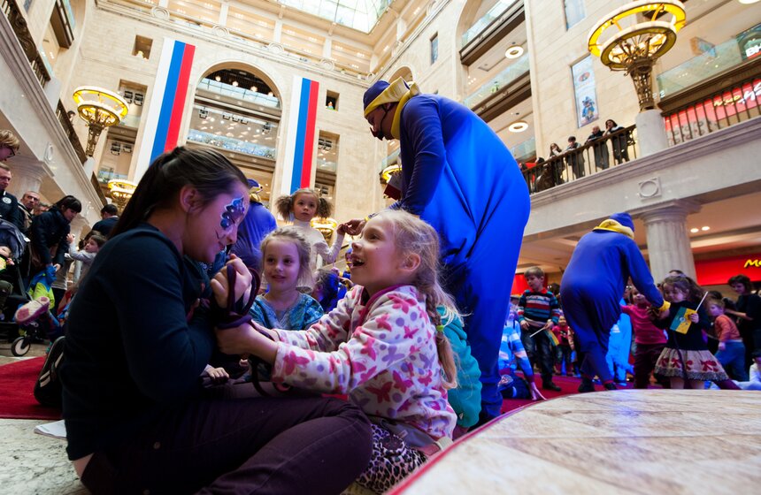 В ЦДМ на Лубянке прошел спектакль "Вместе. Путешествие оркестра" 7 фото