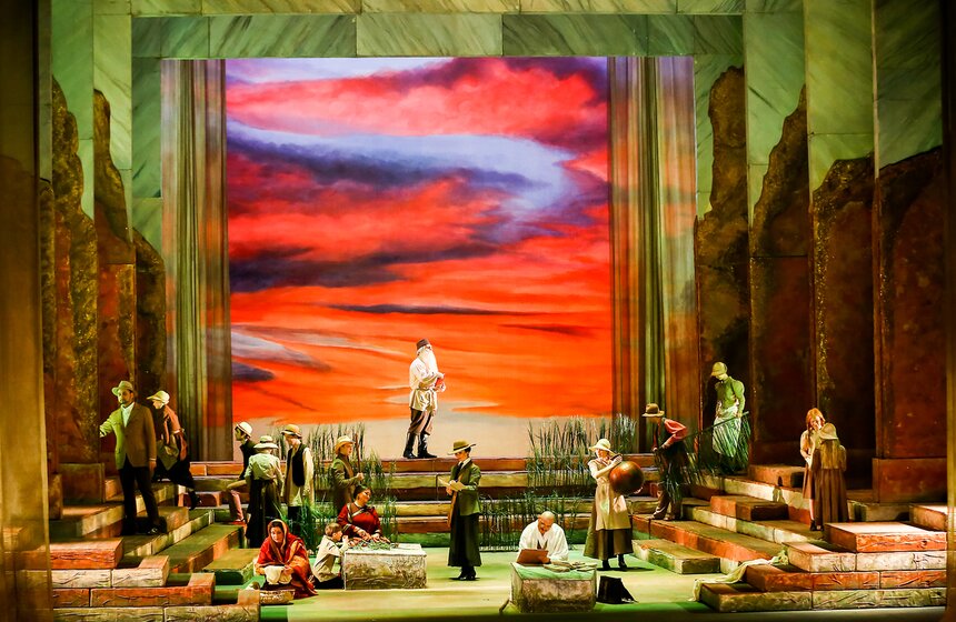 Спектакли "Золотой маски": опера на санскрите "Сатьяграха" 6 фото