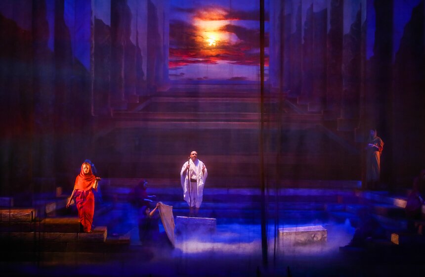 Спектакли "Золотой маски": опера на санскрите "Сатьяграха" 36 фото