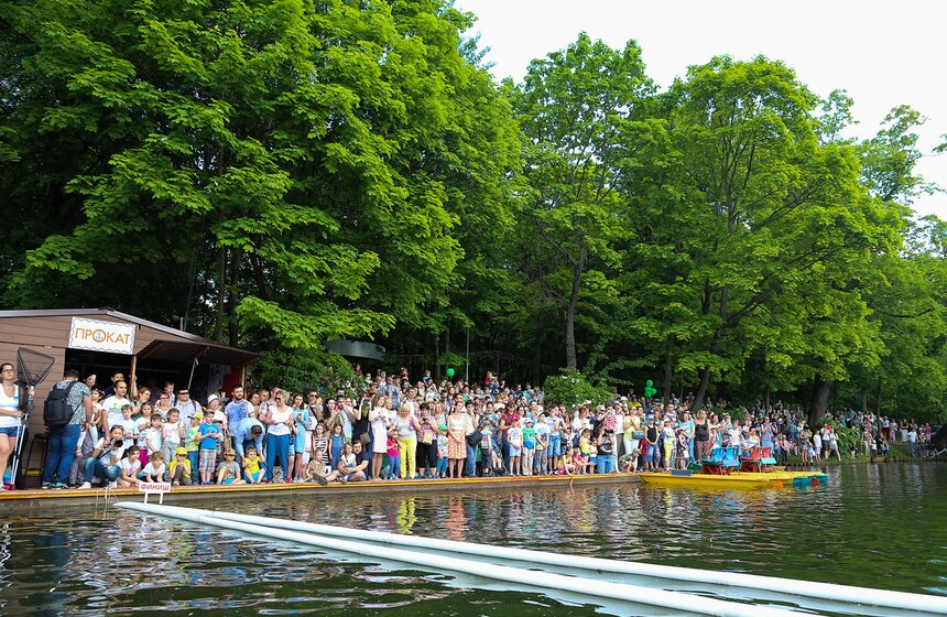 Утиный заплыв в Воронцовском парке 18 фото