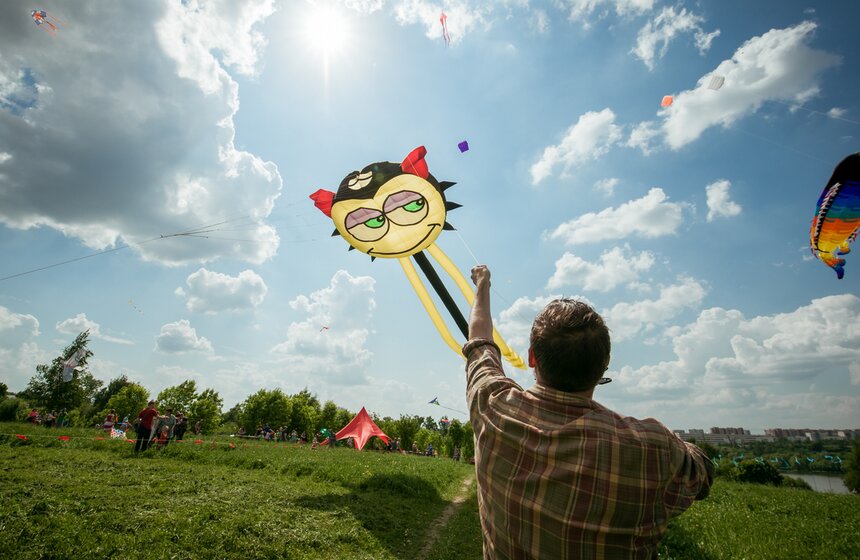 Фестиваль воздушных змеев "Пестрое небо" 1 фото