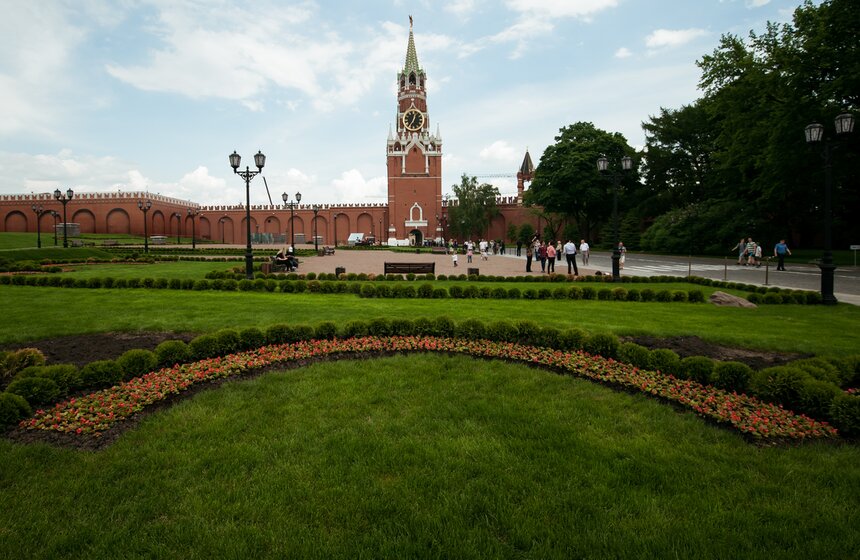 Парк на месте 14-го корпуса Московского Кремля. Фоторепортаж 1 фото