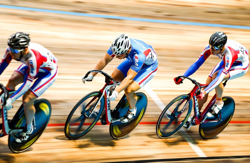 Соревнования по велоспорту "Мемориал Лесникова" в "Крылатском" 5 фото