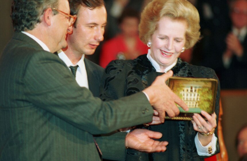 Скончалась экс-премьер Великобритании Маргарет Тэтчер 2 фото