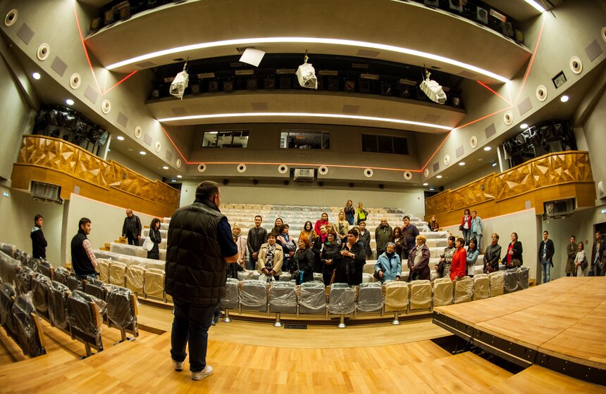 Презентация сцены-трансформера в театре Олега Табакова 16 фото