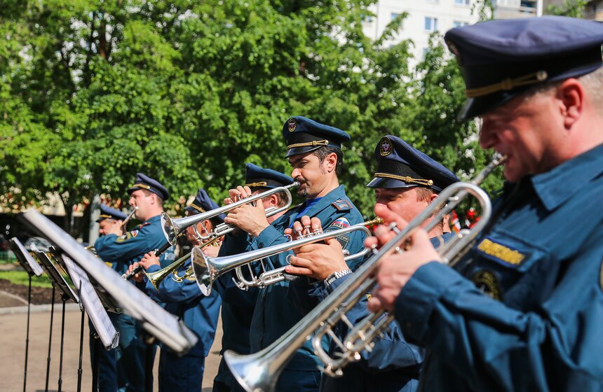 В столице открыли Сквер московских огнеборцев 16 фото