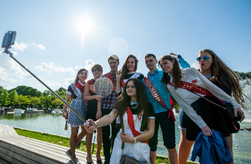 Последний звонок в столице 9 фото