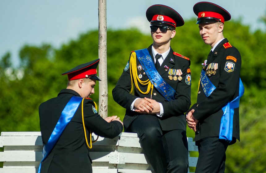 Последний звонок в столице 17 фото