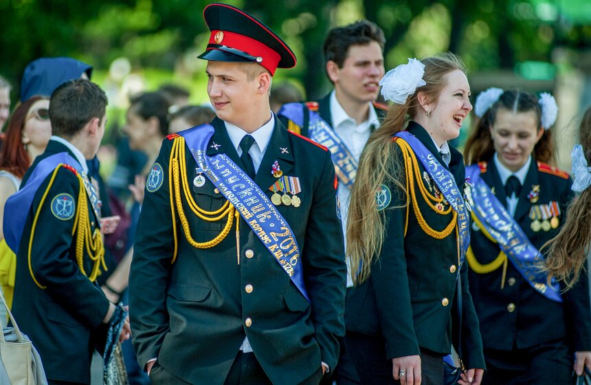 Последний звонок в столице 12 фото