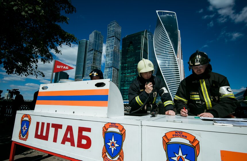 Учения МЧС у башен "Москва-Сити" 6 фото