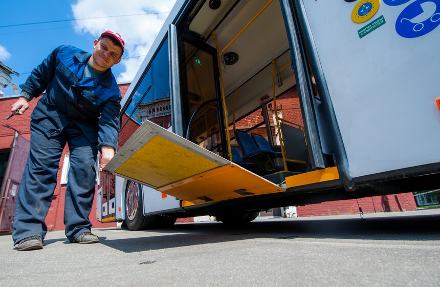 Как ремонтируют троллейбусы на Сокольническом заводе 22 фото