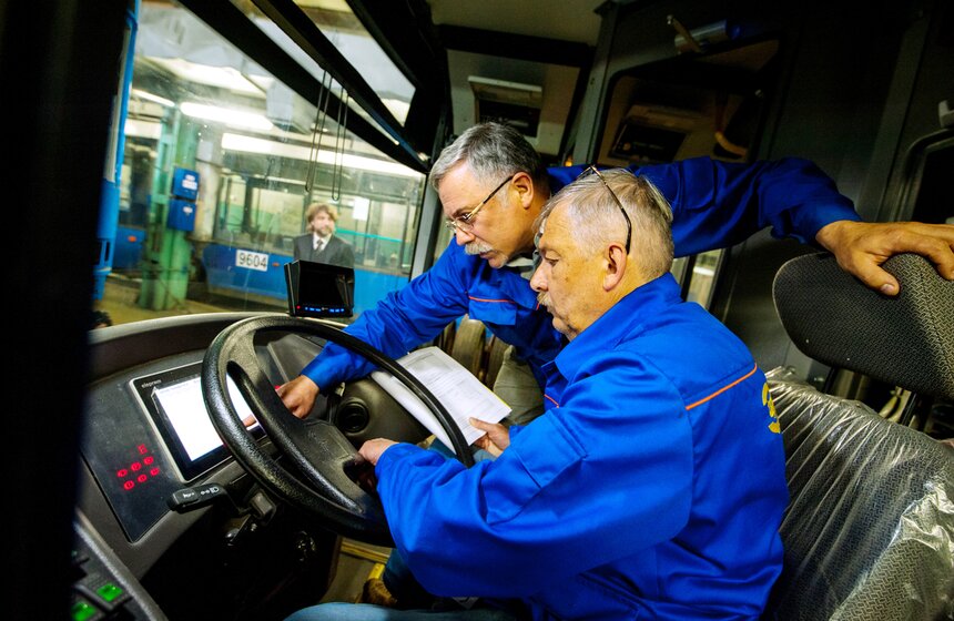 Как ремонтируют троллейбусы на Сокольническом заводе 12 фото