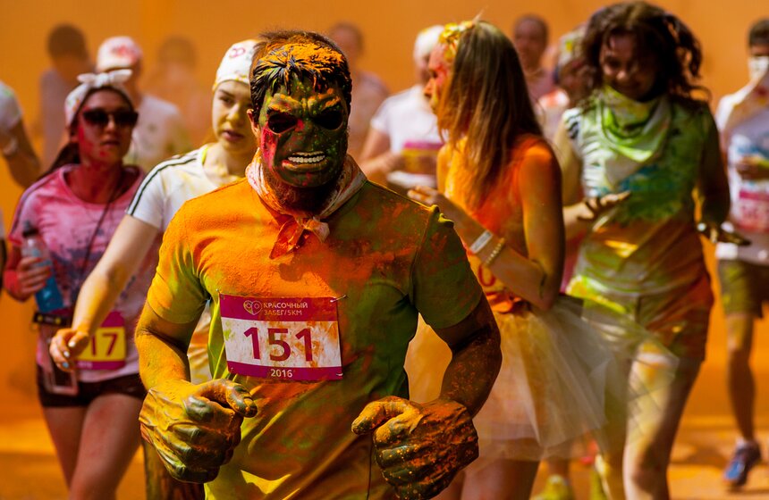 Красочный забег в "Лужниках" 14 фото