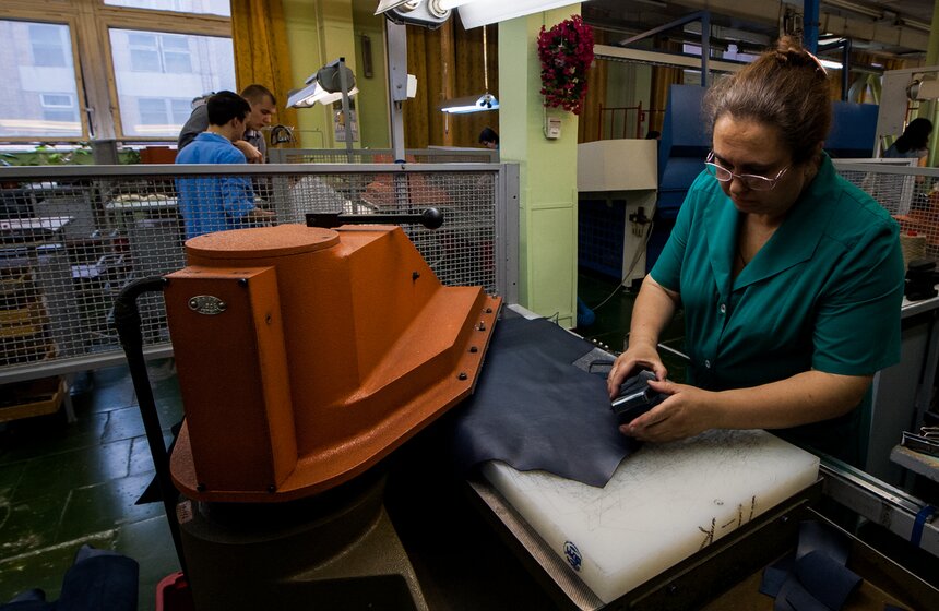 Как работает старейшая обувная фабрика Москвы 9 фото