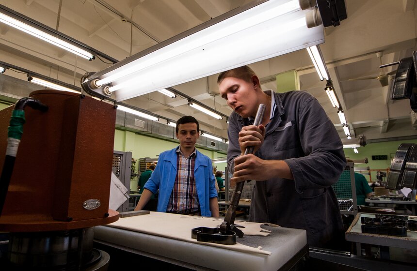 Как работает старейшая обувная фабрика Москвы 4 фото