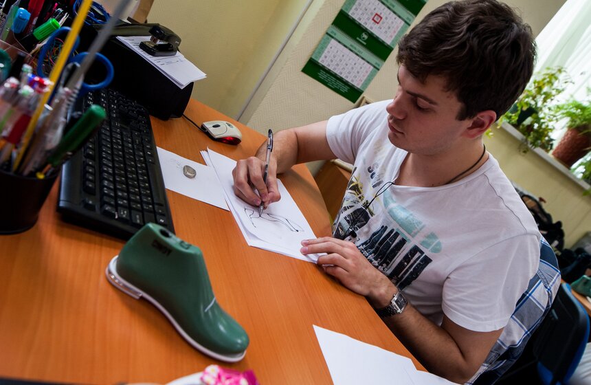 Как работает старейшая обувная фабрика Москвы 31 фото