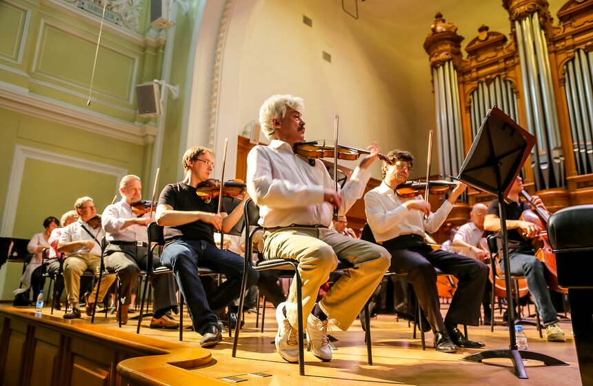 Концерт пианиста Люки Дебарга в Московской консерватории 11 фото