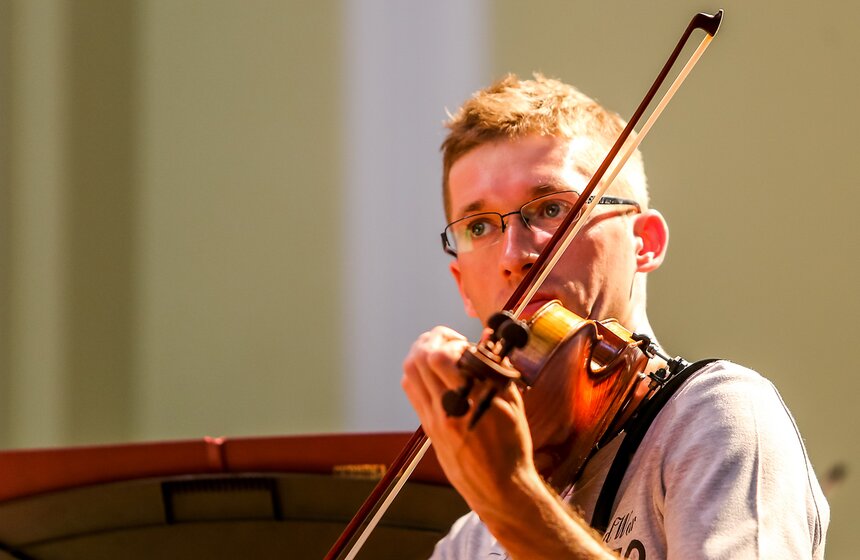 Концерт пианиста Люки Дебарга в Московской консерватории 10 фото