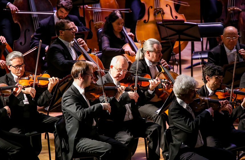 Концерт пианиста Люки Дебарга в Московской консерватории 23 фото