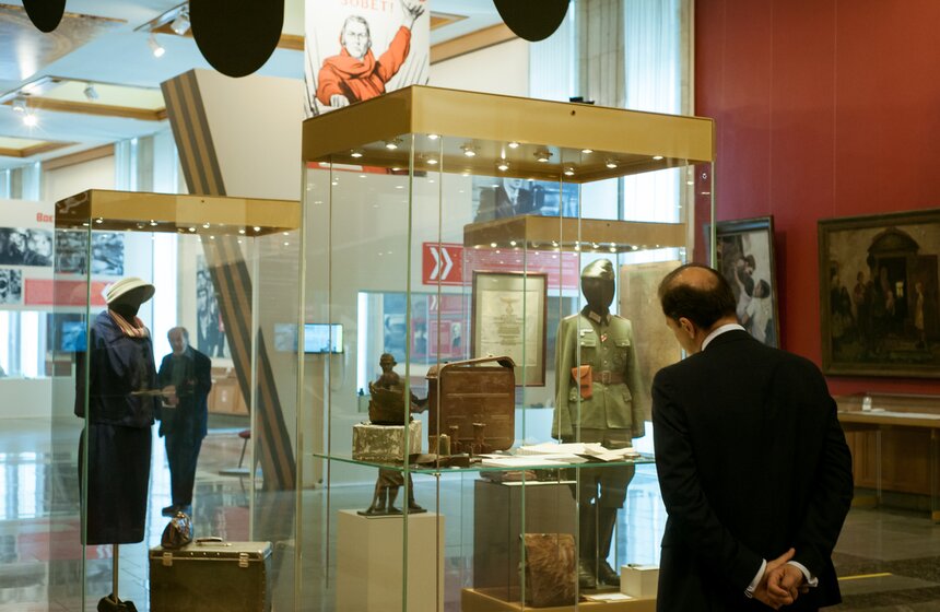 Выставка "Враг будет разбит. Победа будет за нами!" 22 фото