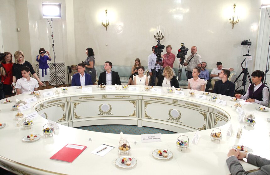 Мэр поздравил московских студентов с победой на WorldSkills 4 фото