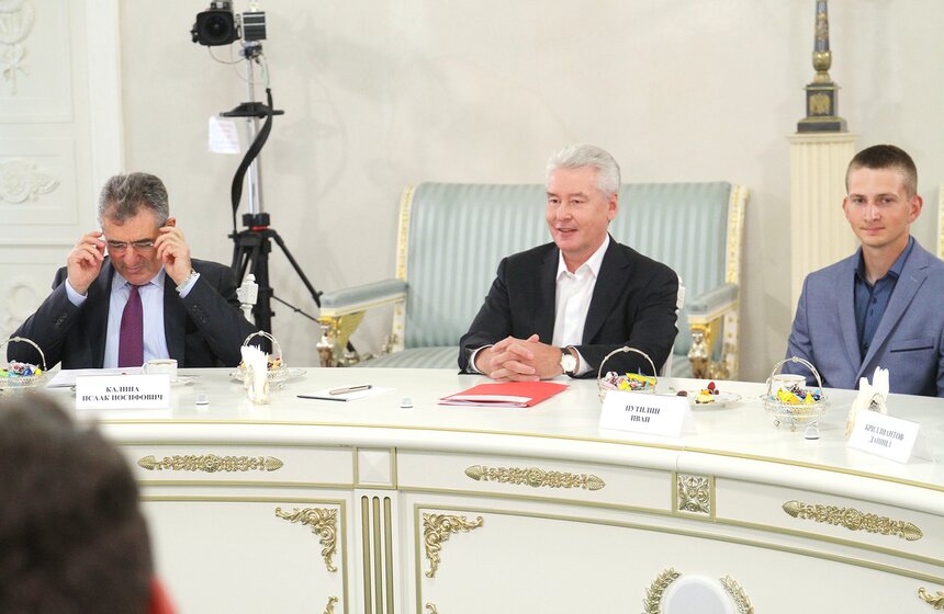 Мэр поздравил московских студентов с победой на WorldSkills 6 фото