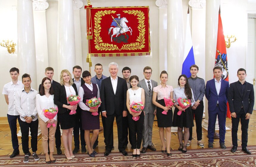 Мэр поздравил московских студентов с победой на WorldSkills 15 фото