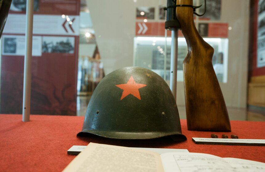 Выставка "Враг будет разбит. Победа будет за нами!" 5 фото