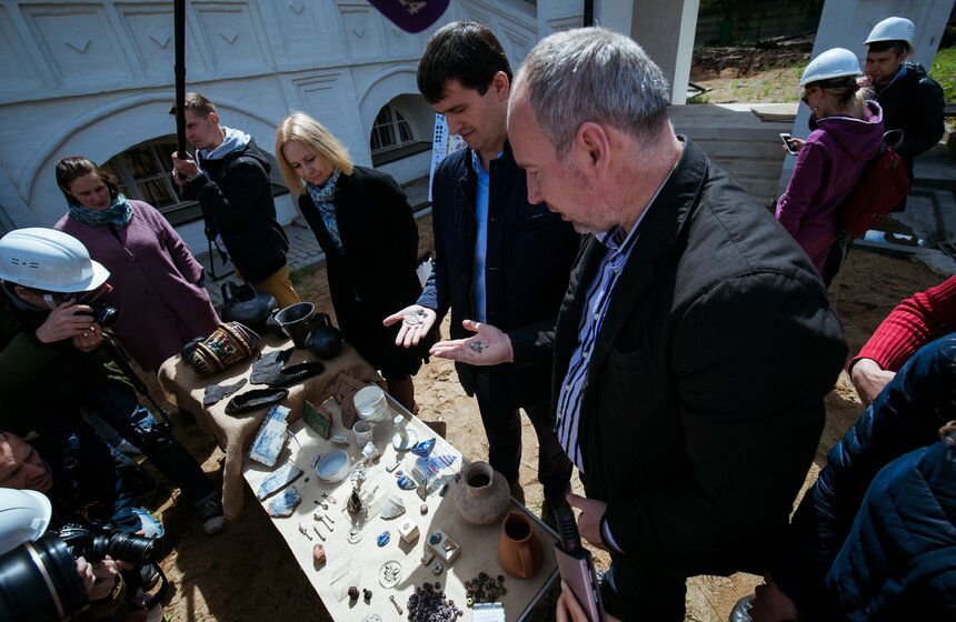 При раскопках в Зарядье обнаружили уникальные находки 10 фото