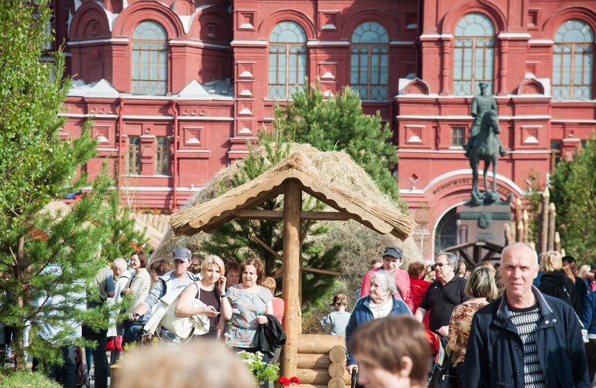 Сергей Собянин посетил фестиваль "Наш продукт" 39 фото