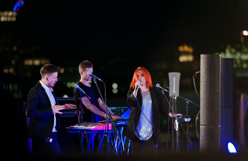 Концерт Guru Groove Foundation на столичной крыше 16 фото