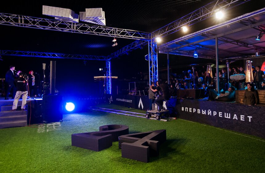 Концерт Guru Groove Foundation на столичной крыше 12 фото